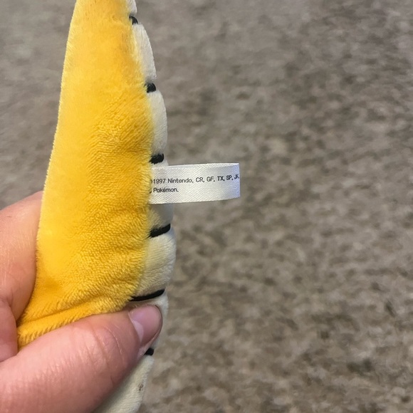 Pokemon Dragonite 12” Plush - Picture 5 of 5